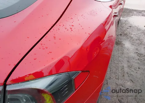 2013 Tesla Model S Performance z USA, uszkodzony, nr VIN 5YJSA1DP6DFP12765